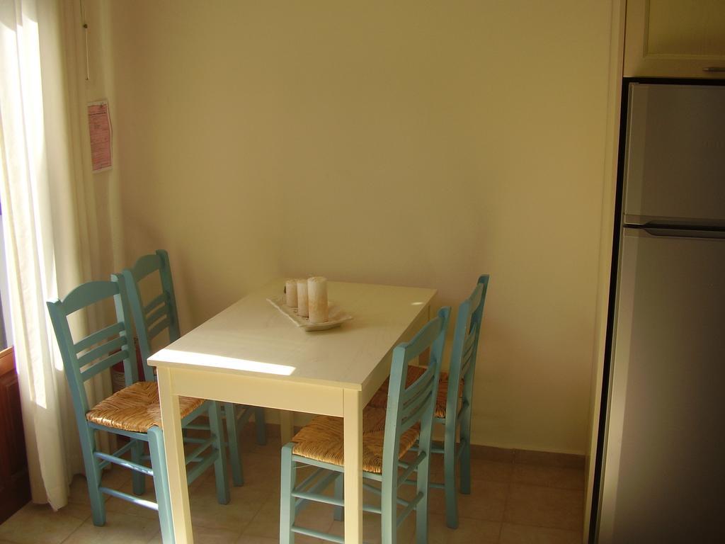 Sunset Suites Lefokastro Habitación foto