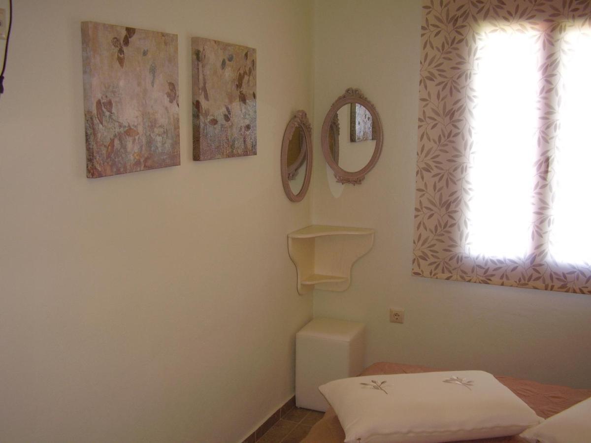 Sunset Suites Lefokastro Habitación foto